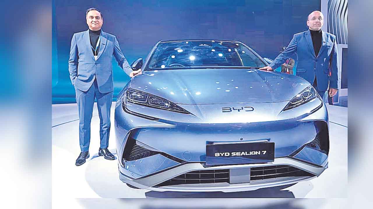 మార్కెట్లోకి బీవైడీ సరికొత్త ఈవీ