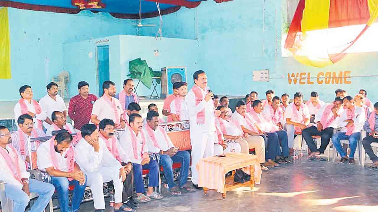 ప్రజలను మోసం చేసి గద్దెనెక్కిన కాంగ్రెస్