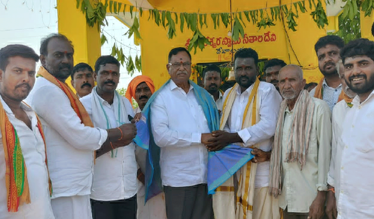 Peddapally | మడేలేయ్య విగ్రహప్రతిష్టాపనోత్సవంలో పాల్గొన్న మాజీ ఎమ్మెల్యే దాసరి మనోహర్ రెడ్డి