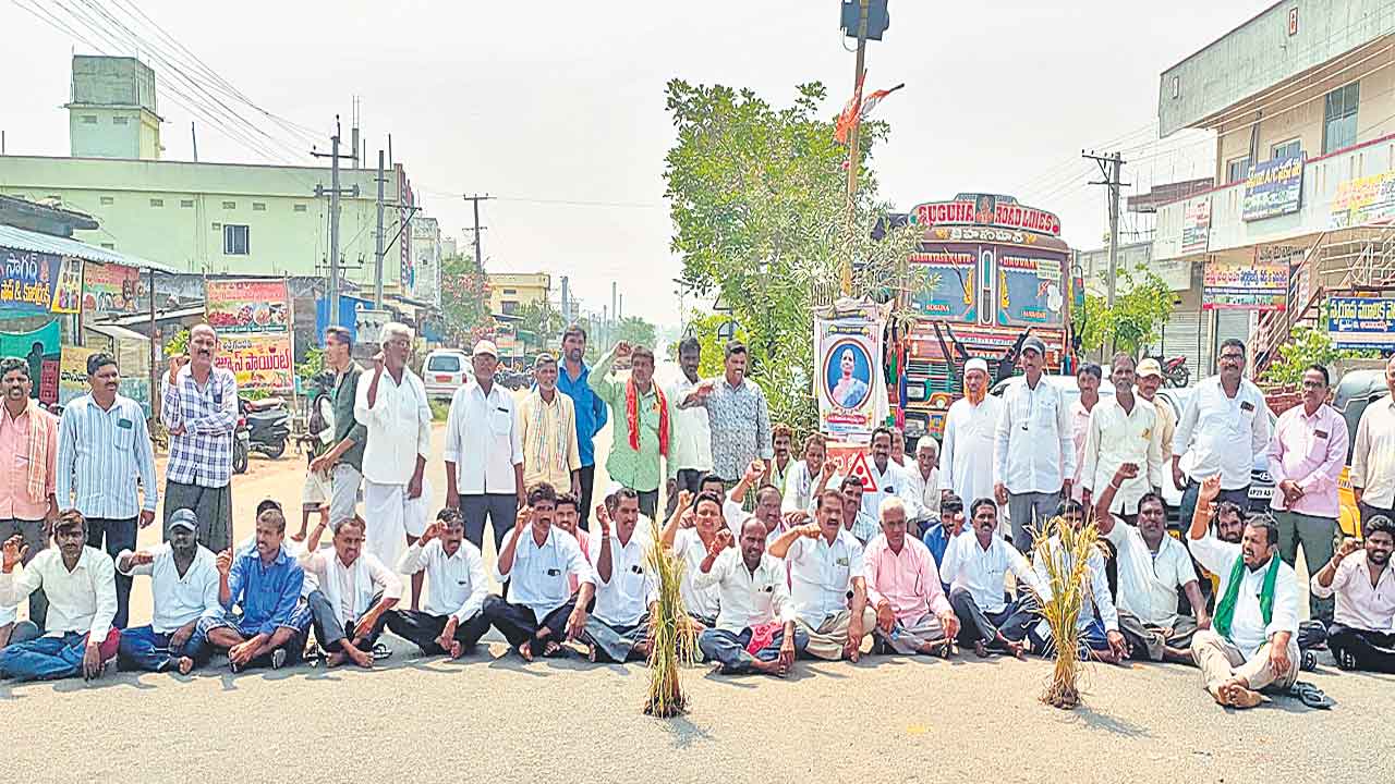 పంట నష్టంపై వెంటనే సర్వే చేయాలి