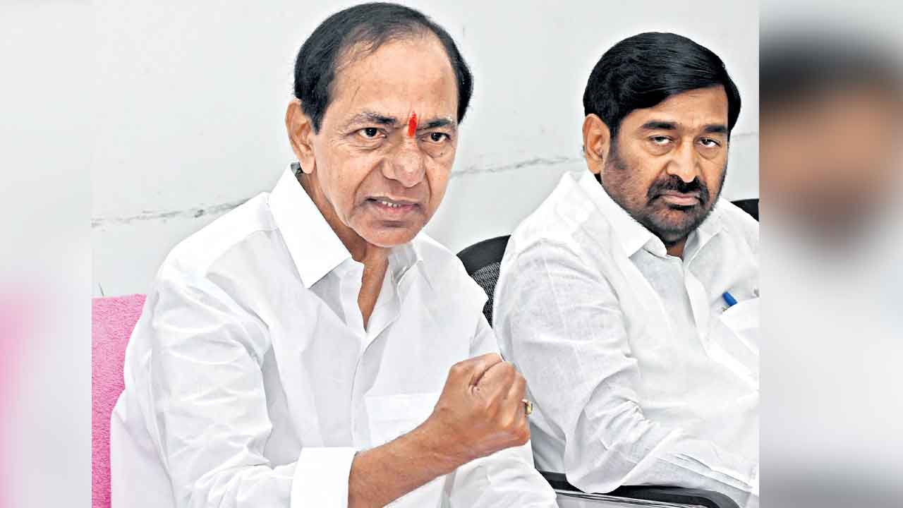 KCR | మీ పోరాట పటిమకు హ్యాట్సాఫ్.. హెచ్సీయూ విదార్థులకు కేసీఆర్ అభినందన