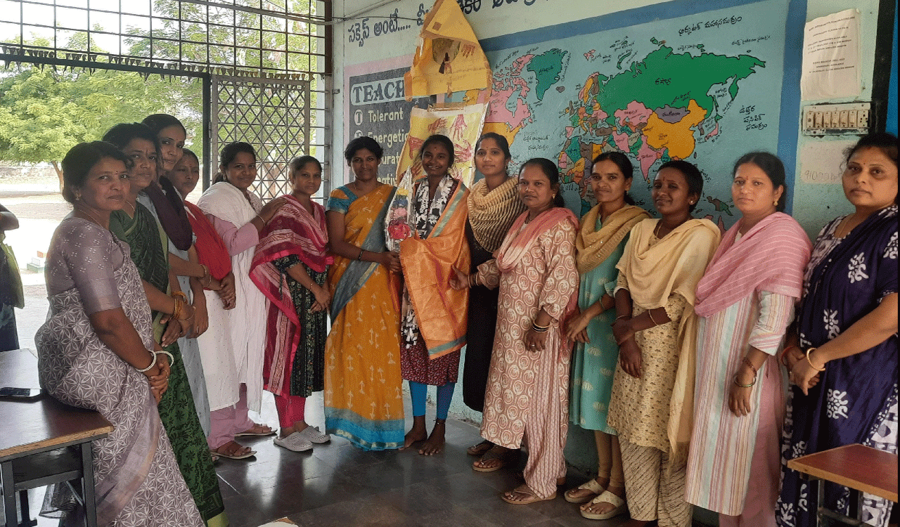 Kgbgv student | ఇంటర్ సెకండియర్ లో కస్తూర్బా విద్యార్థిని ప్రతిభ.. సీఈసీలో 955 మార్కులతో రాష్ట్ర స్థాయిలో మూడో స్థానం