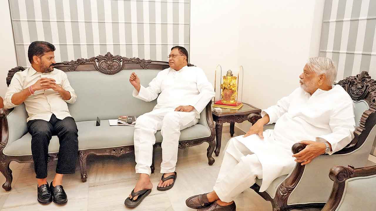 Congress | రేవంత్‌రెడ్డికి పదేపదే గుర్తొస్తున్న ‘పెద్దలు’.. కాంగ్రెస్‌లో జోరుగా చర్చ..!