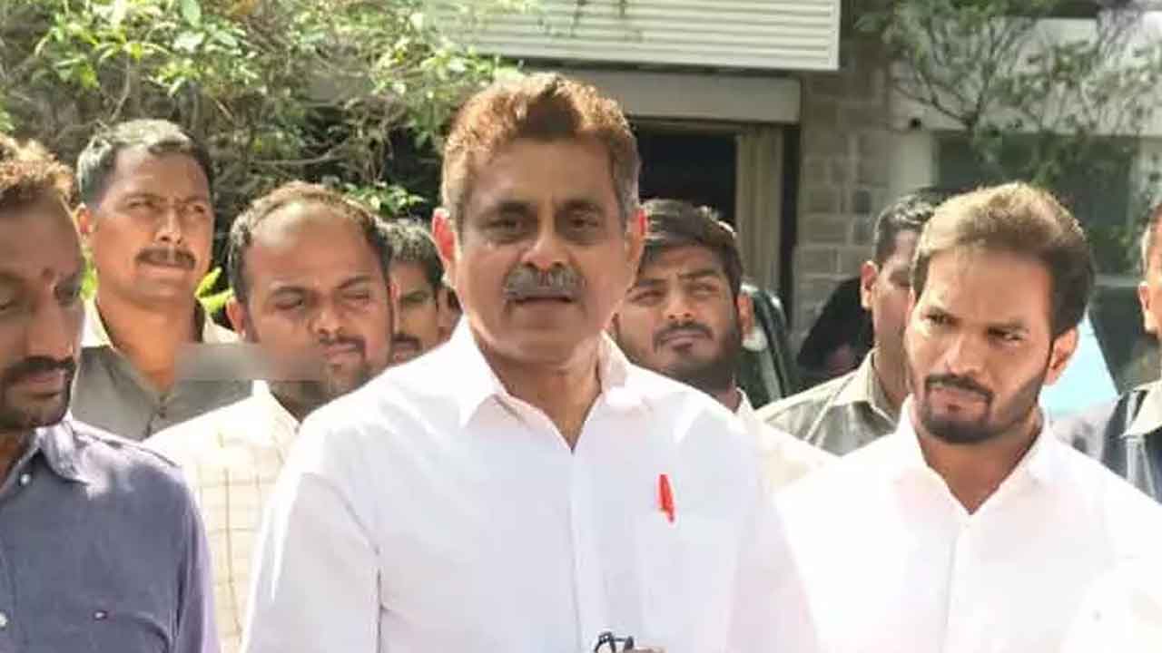 హెచ్‌సీయూకు బీజేపీ ఎంపీలు