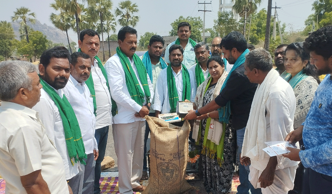 Gangadhara | ధాన్యం కొనుగోళ్లను వేగవంతం చేయాలి