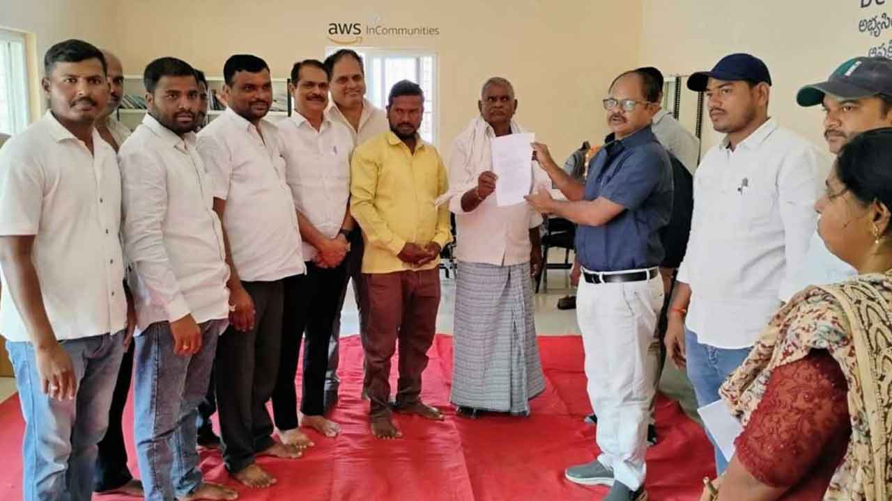 ఓయూలో డిగ్రీ సెమిస్టర్‌ పరీక్షల బహిష్కరణ