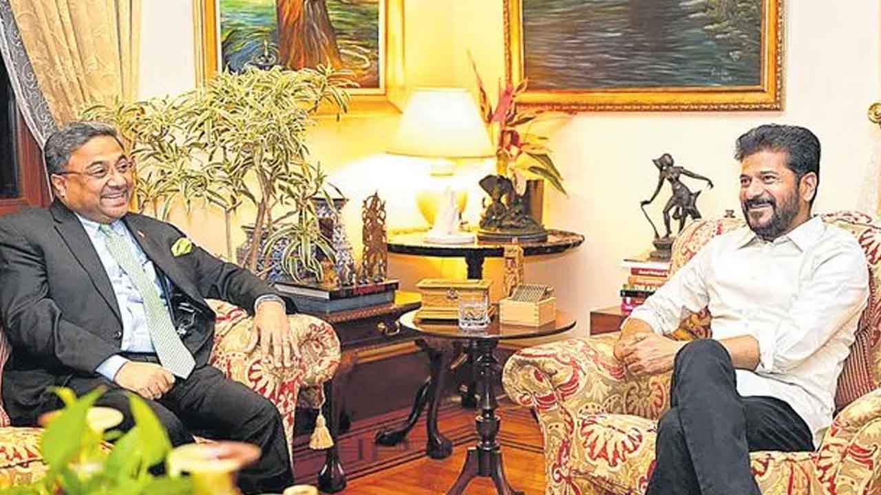 జపాన్కు చేరుకున్న సీఎం రేవంత్ బృందం