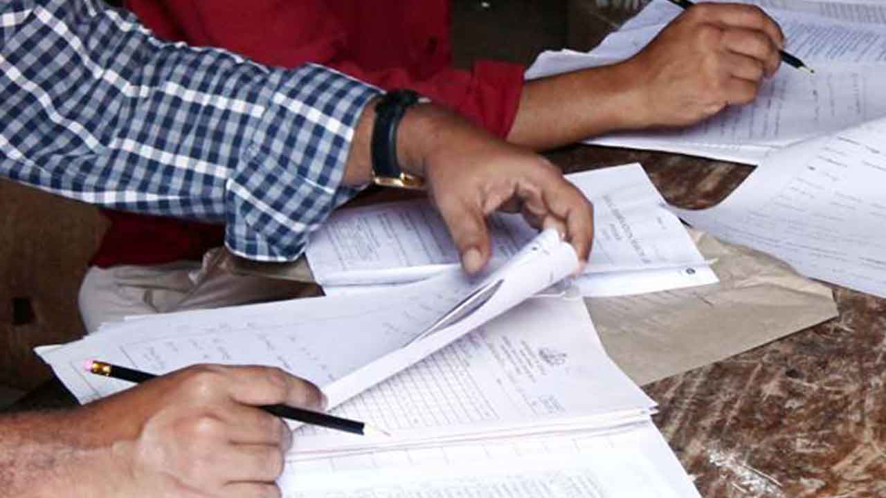 ఇంటర్‌ మూల్యాంకనంలో ఇష్టారాజ్యం!