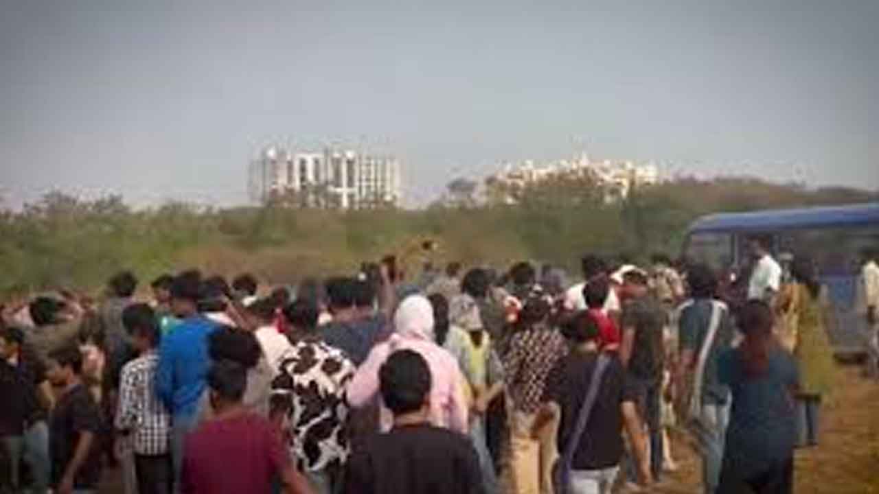 HCU | రాహుల్‌ ఇదేం ద్వంద నీతి..! పర్యావరణ విధ్వంసంపై తూర్పార పడుతున్న మేధావులు..!