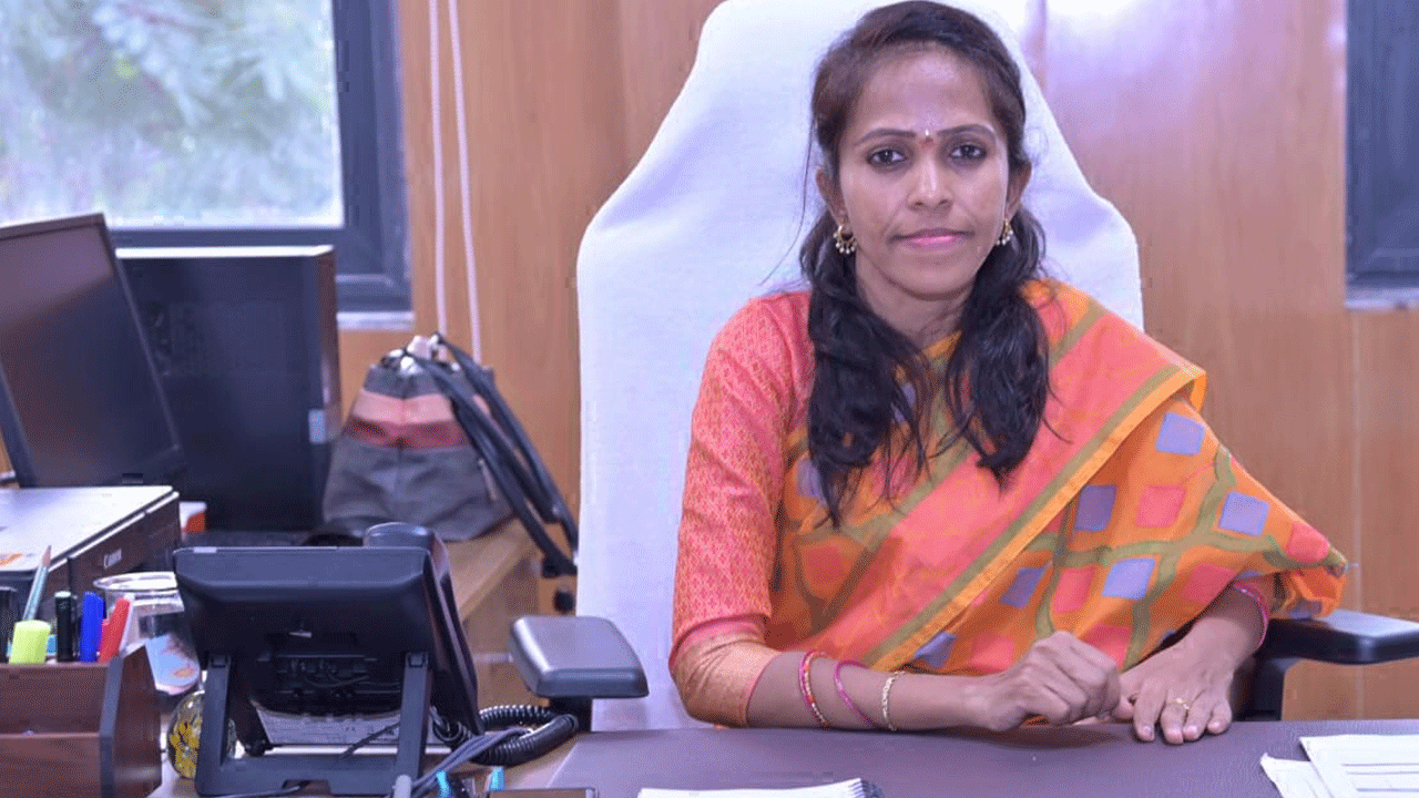 Fake calls | రామగుండంలో మళ్లీ అపరిచితుడు హల్చల్..!
