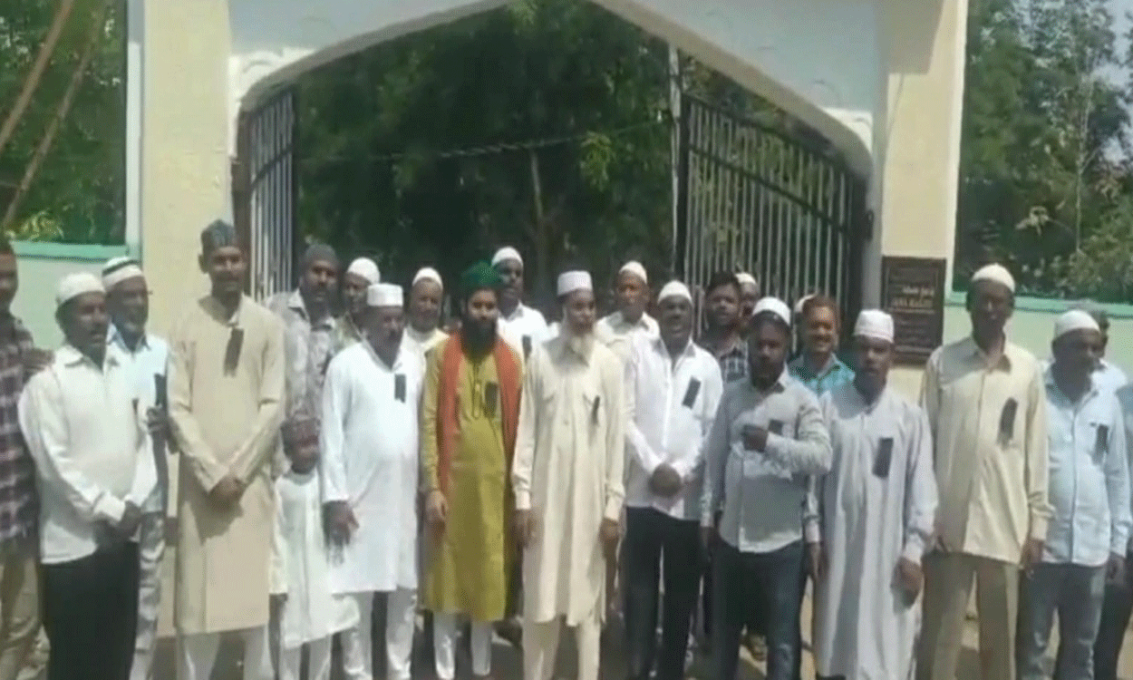 PEDDAPALLY | కిరాతక టెర్రరిస్ట్ లను క్షమించొద్దు.. సెంటినరికాలనీలో ముస్లీం సదర్ కమిటీ