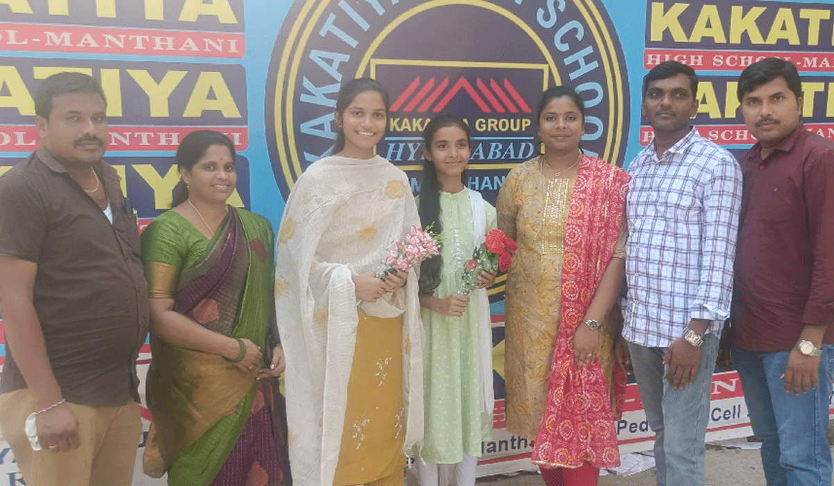 Manthani ssc results | 100 శాతం ఉత్తీర్ణత సాధించిన మంథని కాకతీయ విద్యార్థులు