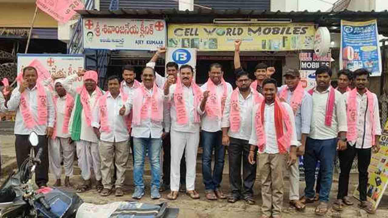 Wankidi | వరంగల్‌కు భారీగా కదిలిన వాంకిడి బీఆర్‌ఎస్‌ శ్రేణులు