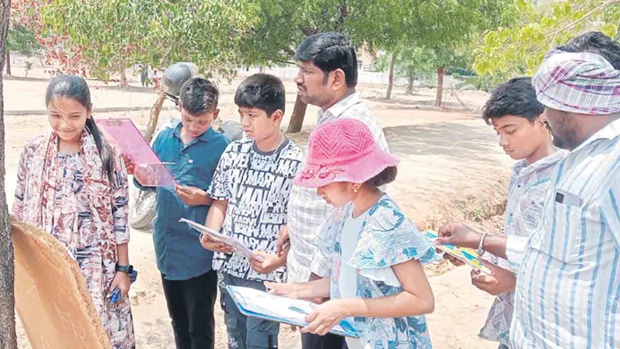ప్రశాంతంగా మోడల్‌ స్కూల్‌ ప్రవేశ పరీక్ష