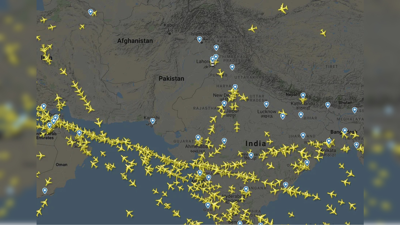 Pakistan | భారత్‌ నిర్ణయాలపై స్పందించిన పాక్‌.. భారతీయ విమానాలకు గగనతలం మూసివేస్తున్నట్లు ప్రకటన..!