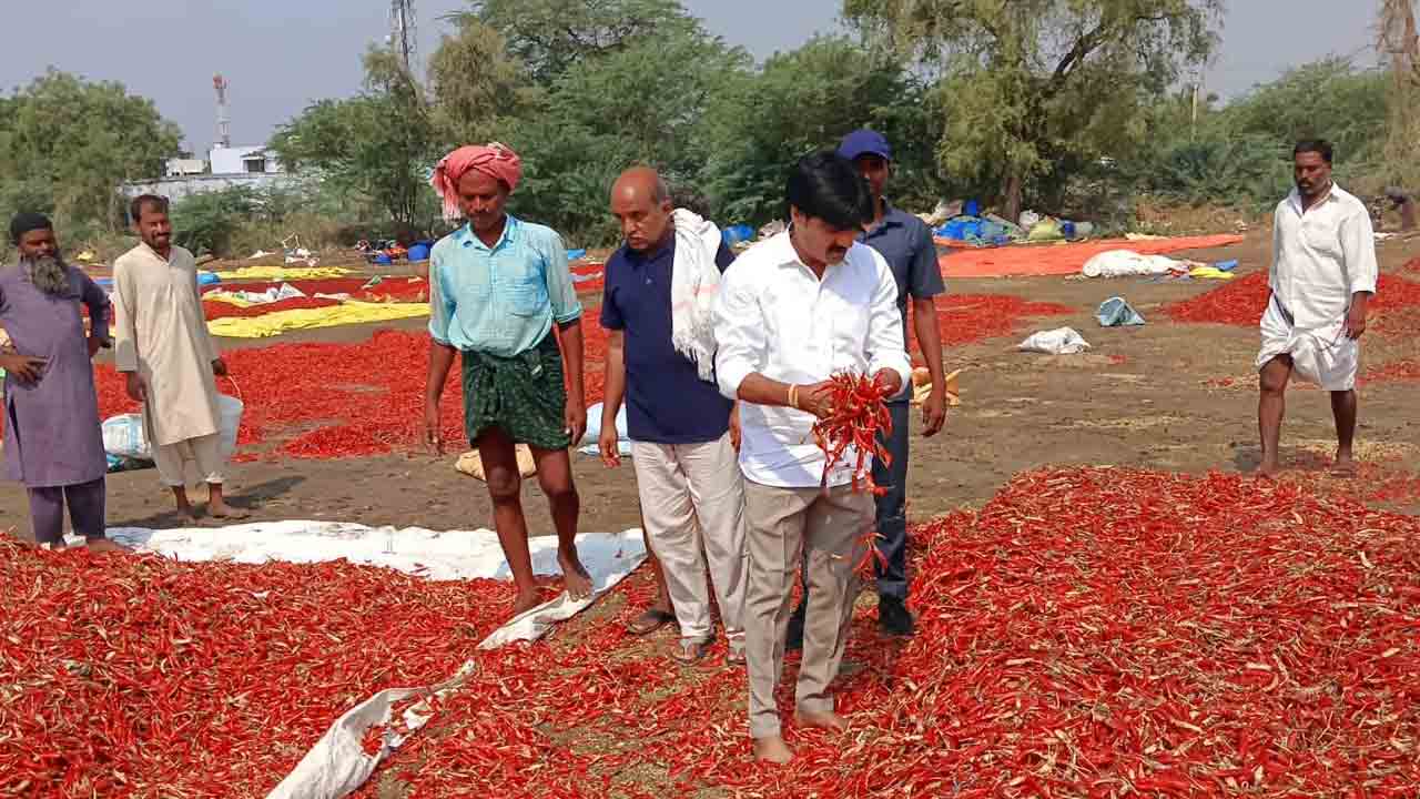 ప్రభుత్వానికి రైతు గోస పట్టదా?