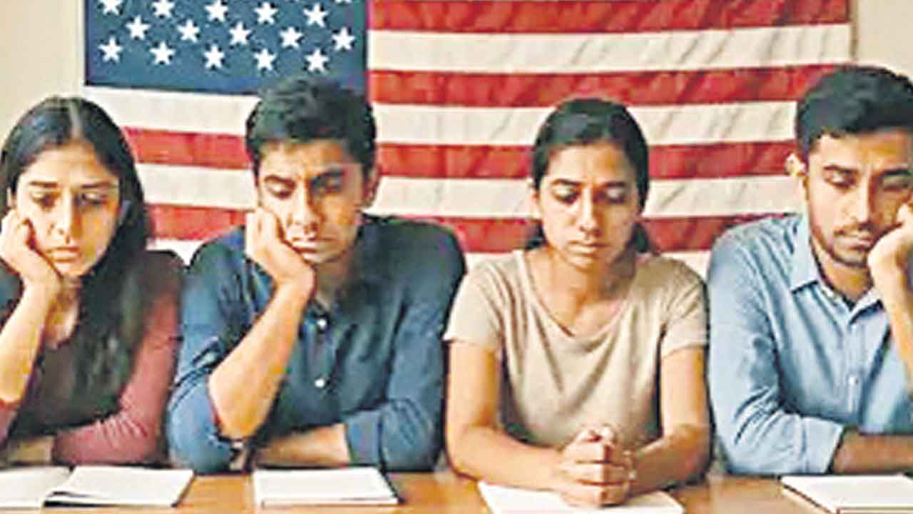 విద్యార్థుల వర్క్‌ పర్మిట్లకు స్వస్తి!