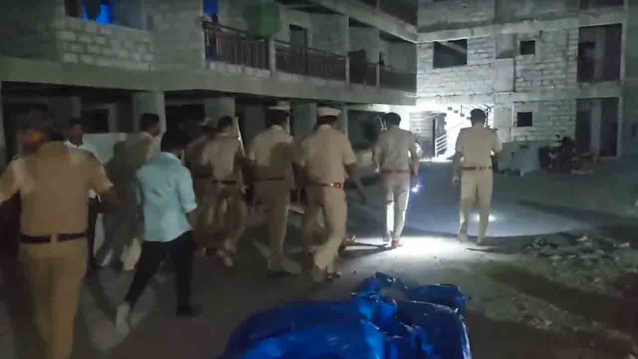 Arrest | 36 ఏళ్ల కింద భార్యను చంపి.. జైలు నుంచి పెరోల్‌పై పరార్‌.. 20 ఏళ్ల తర్వాత మళ్లీ అరెస్ట్..!