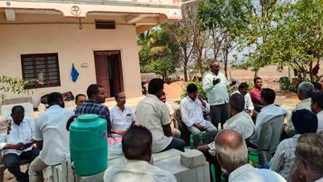 BRS silver jubilee |  వరంగల్‌లో నిర్వహించనున్న బీఆర్ఎస్ రజతోత్సవ సభకు భారీగా తరలిరావాలి