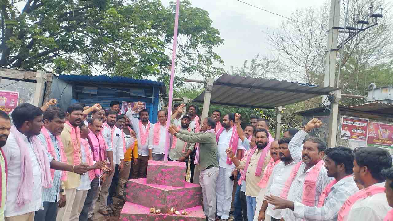 BRS Rajatostava Sabha | ఎల్కతుర్తి సభతో రేవంత్ రెడ్డి సర్కారు పతనం ఆరంభం : బీఆర్ఎస్ నేత నరసింహ నాయక్