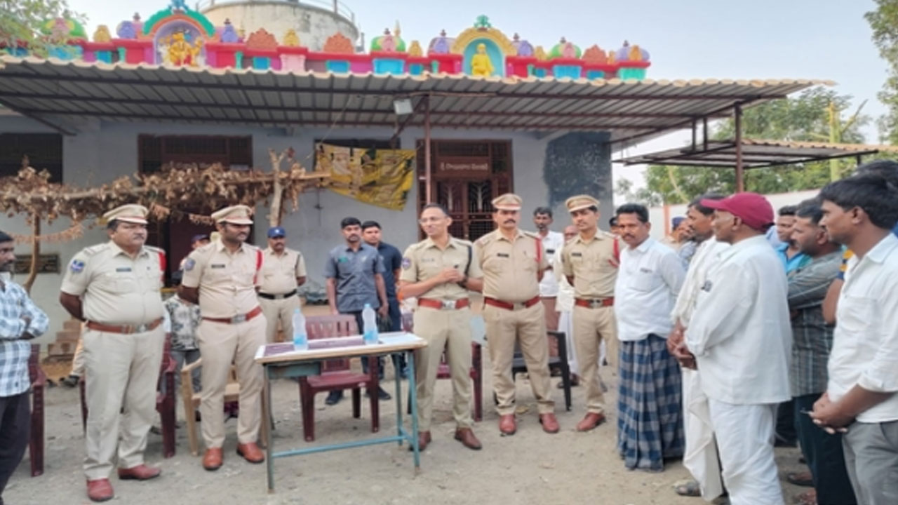 Bhainsa | చట్ట విరుద్ధ కార్యకలాపాలు నిరోధించడమే లక్ష్యం: భైంసా ఏఎస్పీ అవినాష్ కుమార్