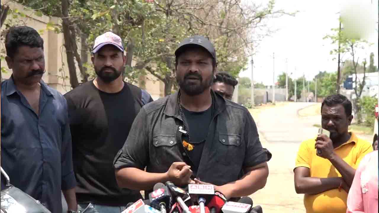 Manchu Manoj | నా జుట్టు విష్ణు చేతుల్లోకి వెళ్లాల‌నే ఈ కుట్రలు : మంచు మ‌నోజ్