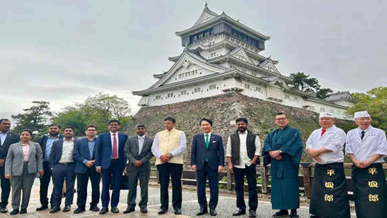 కితాక్యూషూలో రాష్ట్ర బృందం పర్యటన