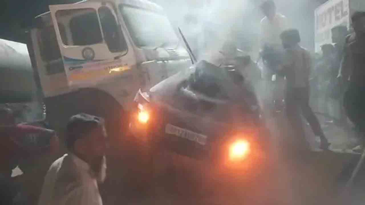 Car, Truck Collision | కంటైనర్ లారీ, కారు ఢీ.. ఇద్దరు యువతులు మృతి