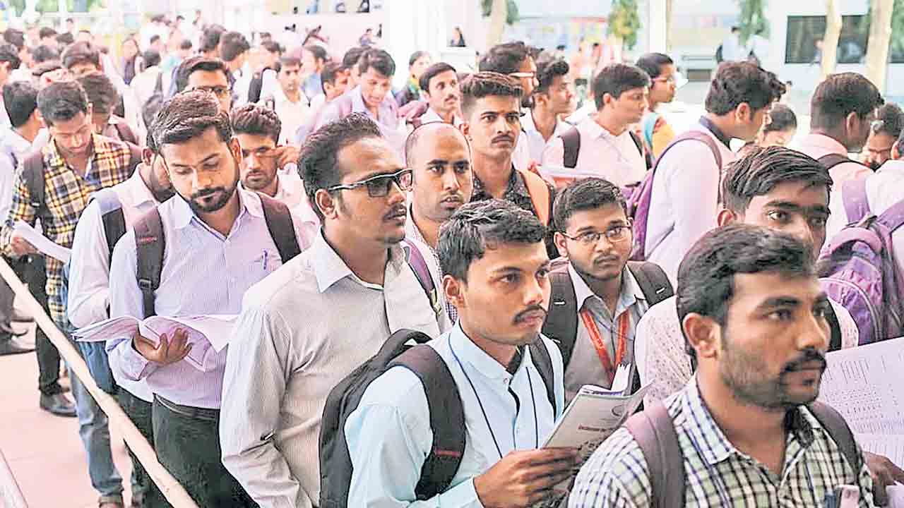 ఇకపై నెలవారీగా నిరుద్యోగ డాటా