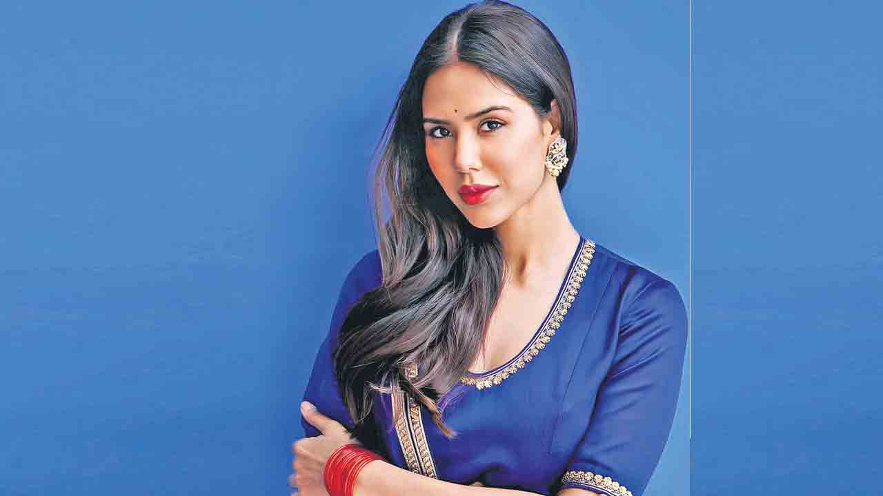Sonam Bajwa | కింగ్‌లో షారుఖ్‌ సరసన.. దీపిక కాదు.. సోనమ్‌ బజ్వా
