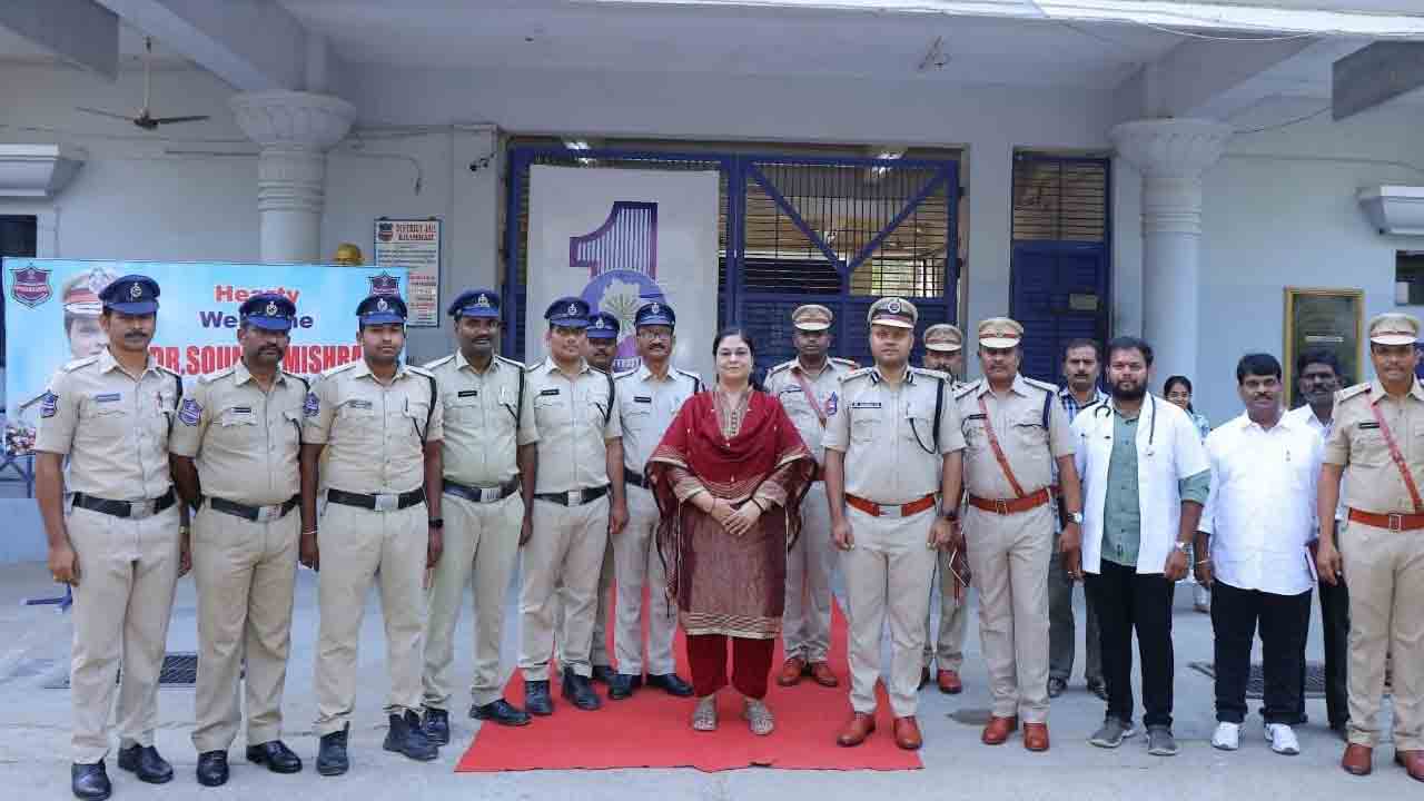 జిల్లా జైలును సందర్శించిన డీజీ