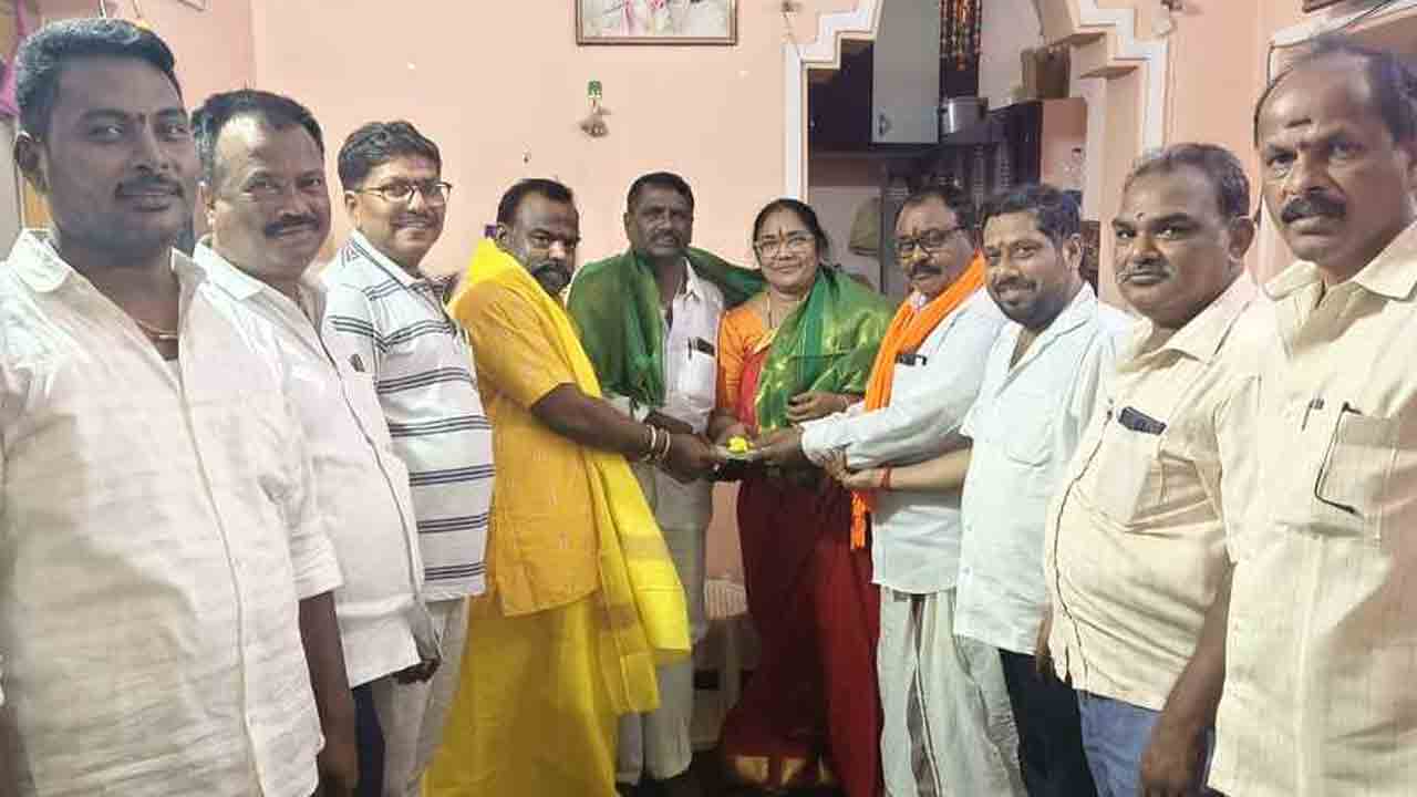 Donations | అయ్యప్ప ఆలయ నిర్మాణానికి మాజీ సర్పంచ్‌ దంపతులు విరాళం