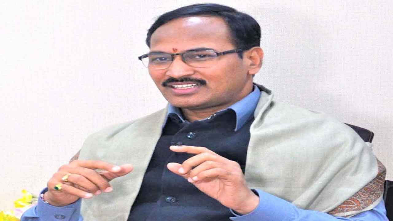 సంస్కృత భాష కోసం ఏకం కావాలి