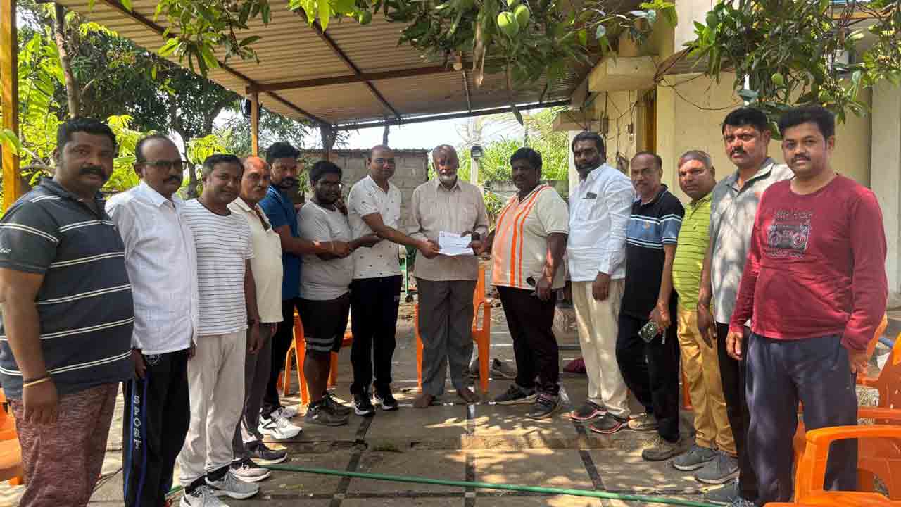 ECIL | వాకర్స్‌ కోసం ఈసీఐఎల్‌ గేట్‌ను తెరిచి ఉంచాలి.. మాజీ ఎమ్మెల్యేకు స్థానికుల వినతి