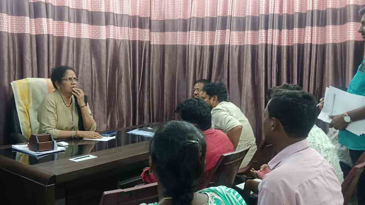 Employment Guarantee Scheme | ఉపాధి హామీ పథకంలో అందరికి పనులు కల్పించేలా ప్రణాళికలు : గ్రామీణాభివృద్దిశాఖ అధికారిణి కాలిందిని