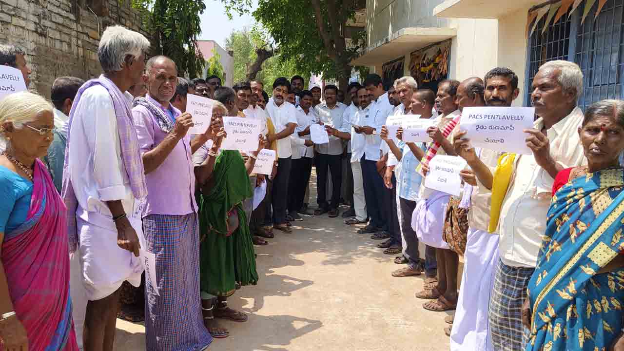 బాజాప్తా రుణమాఫీ చేయాల్సిందే..