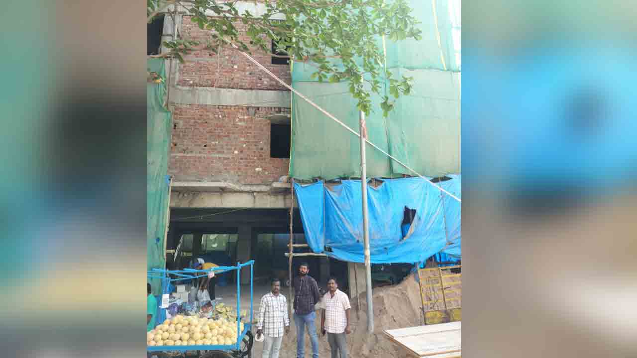 GHMC | సీల్‌ను తొలగించి మరీ నిర్మాణం.. భవనం సీజ్‌ చేసిన జీహెచ్‌ఎంసీ అధికారులు