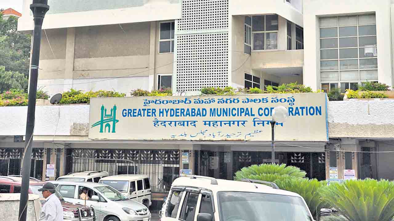 GHMC | బల్దియాలో గలీజు దందాలు.. గడువు ముగిసినా కొనసాగుతున్న వ్యాపారాలు!