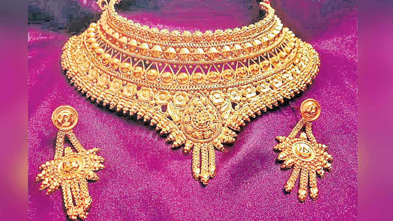 Gold Rate | పడిపోయిన డిమాండ్‌.. రూ.93 వేల దిగువకు పుత్తడి