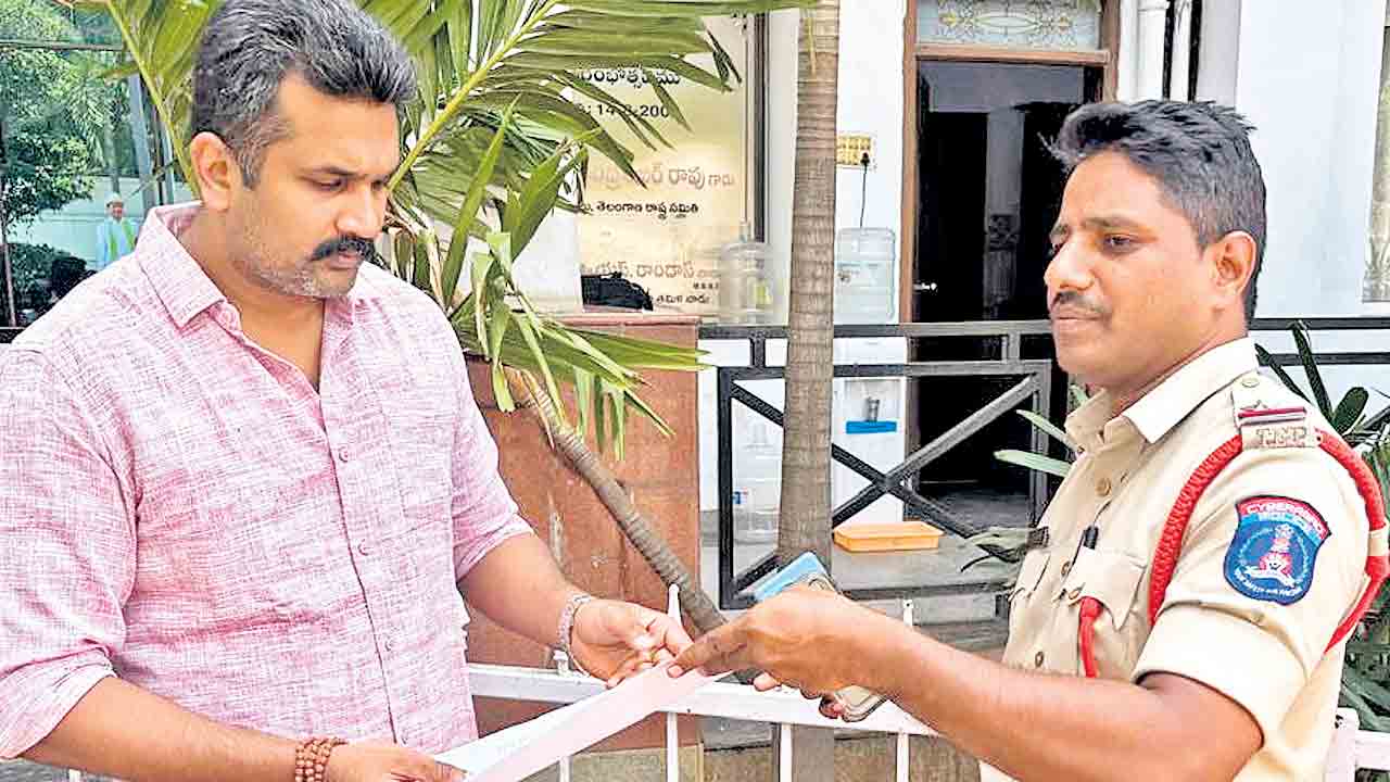 మన్నె క్రిశాంక్‌కు మళ్లీ నోటీసులు