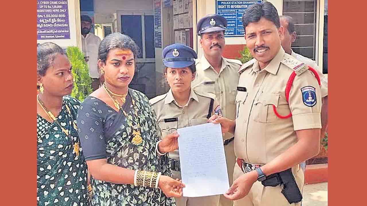 అఘోరిపై చర్య తీసుకోవాలి