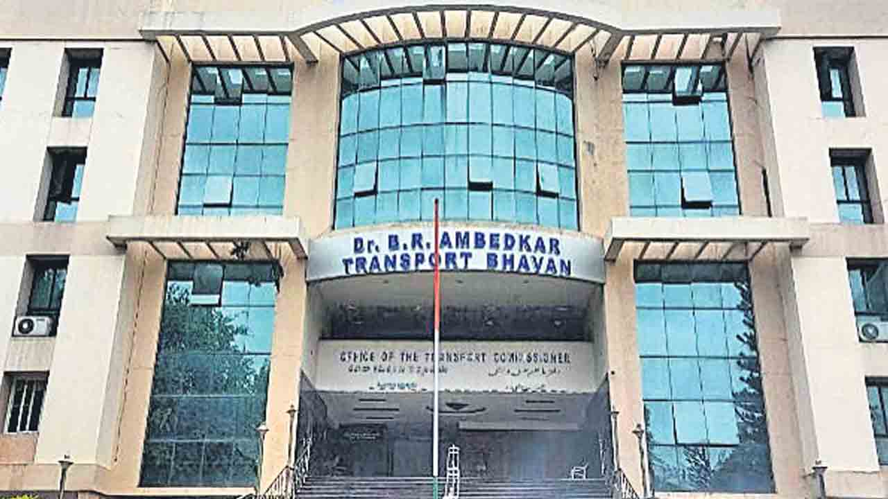 RTA | వాహనదారులు జరభద్రం.. రోడ్డు భద్రతా నిబంధనలు పాటించకపోతే లైసెన్స్‌లు రద్దు