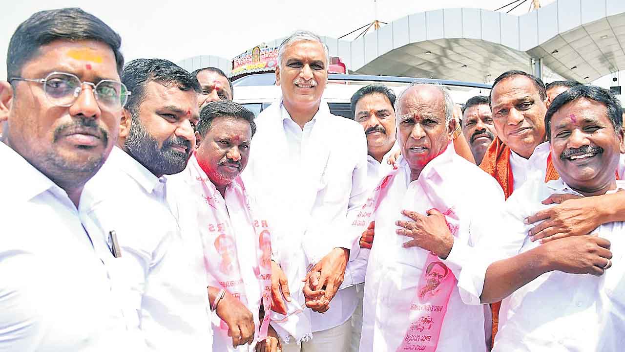 బీఆర్‌ఎస్‌తోనే తెలంగాణకు ఉజ్వల భవిష్యత్‌