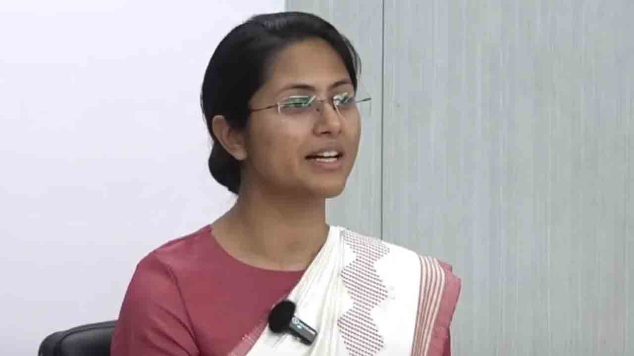 Harshita Goyal | తండ్రి ప్రోత్సాహంతోనే విజయం సాధించా : సివిల్స్‌ రెండో ర్యాంకర్