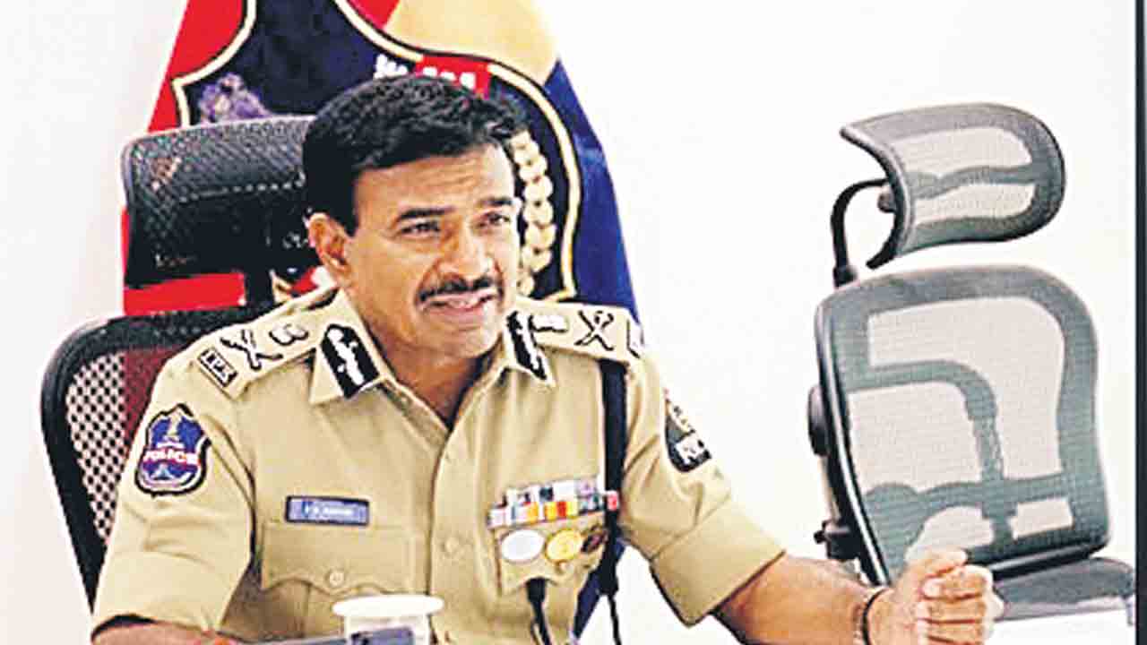 CV Anand | కేంద్రం ఆదేశాల మేరకు ఆపరేషన్‌ అభ్యాస్‌.. హైదరాబాద్‌ నగర భద్రతపై సీపీ ఆనంద్‌ ప్రెస్‌మీట్‌..!