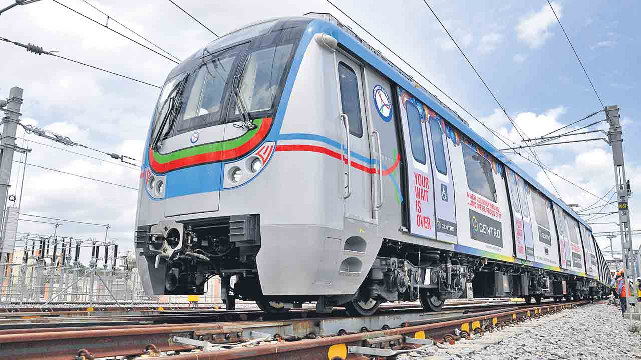 అదనపు బోగీలు ఇంకెప్పుడు?