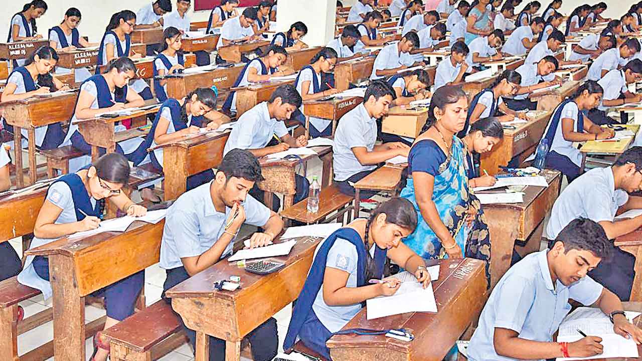 Inter Exams | ఇంటర్‌ విద్యార్థులకు అలర్ట్‌.. యూడైస్‌లో పేరుంటేనే పరీక్షలకు అనుమతి!