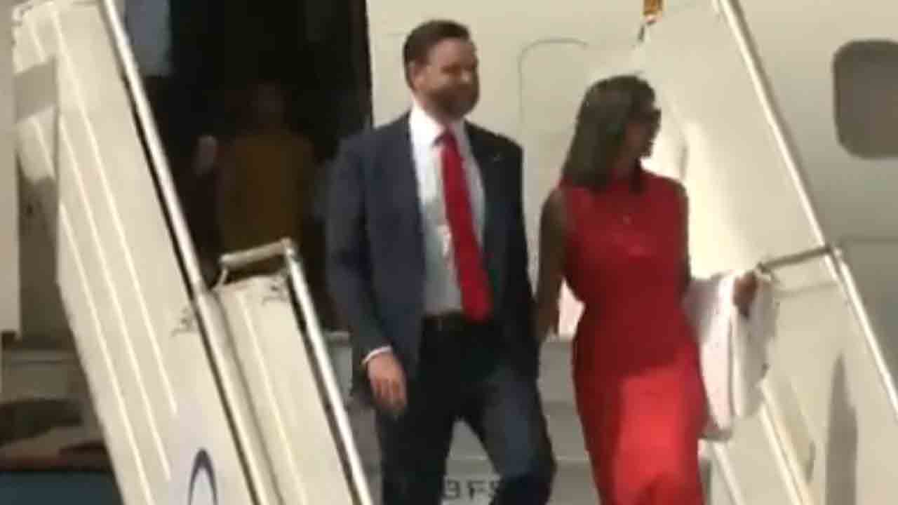JD Vance | భారత్‌కు చేరుకున్న అమెరికా ఉపాధ్యక్షుడు జేడీ వాన్స్‌.. ఇవాళ ప్రధాని మోదీతో భేటీ