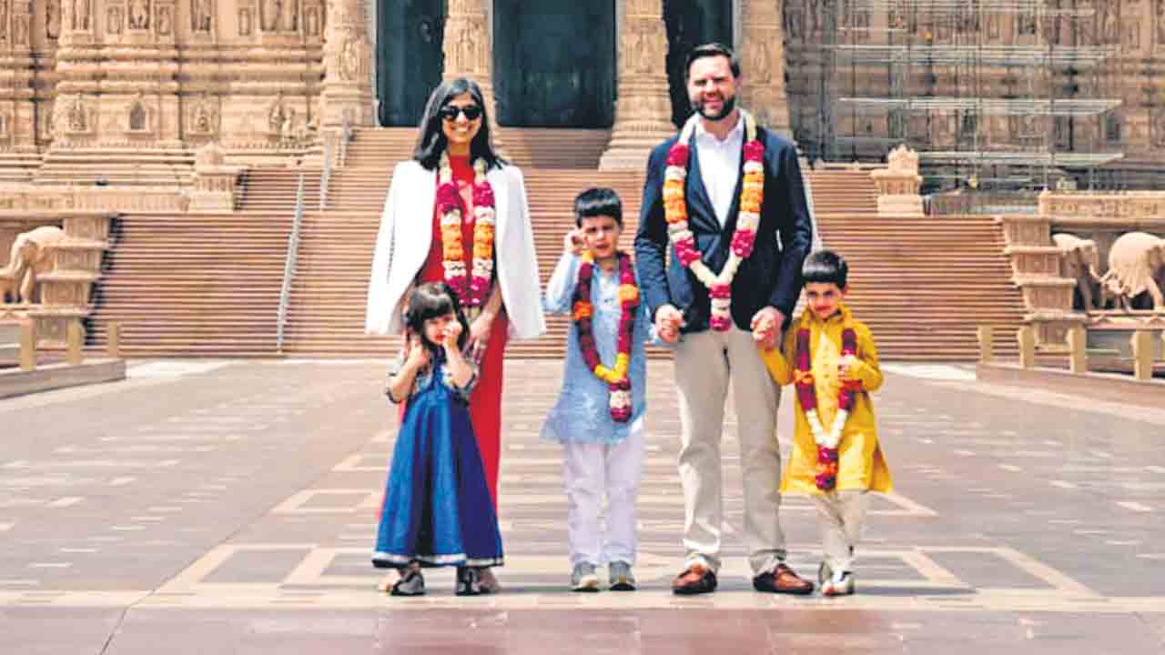 భారత్‌లో వాన్స్‌ దంపతులు