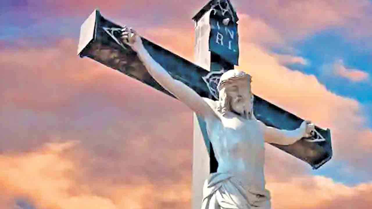 కల్వరి గిరుల్లో క్రీస్తు ప్రతిధ్వని